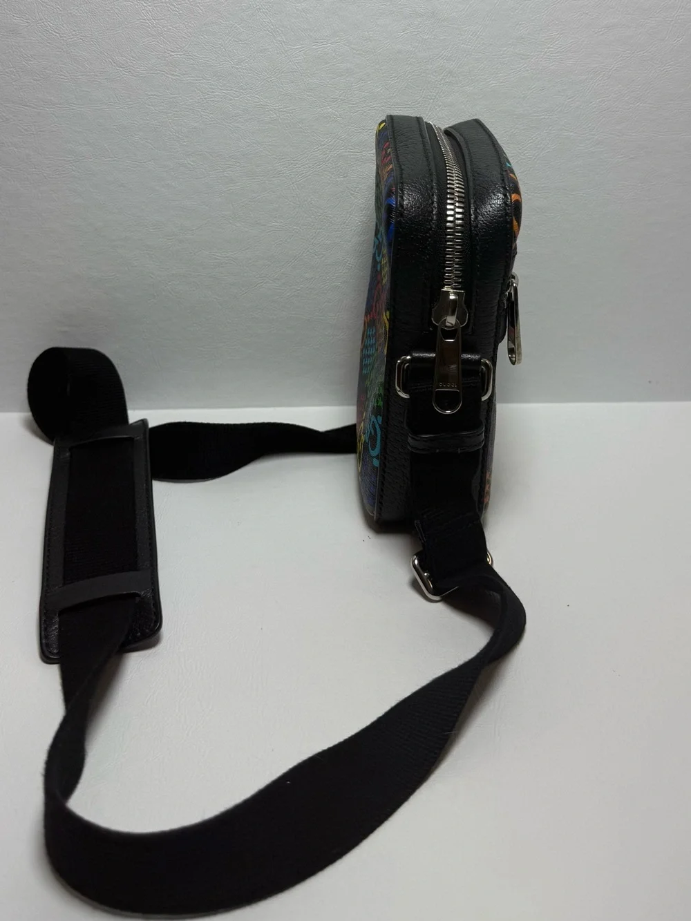 New Gucci GG Limited Edition Psychedelic Messenger Bag
